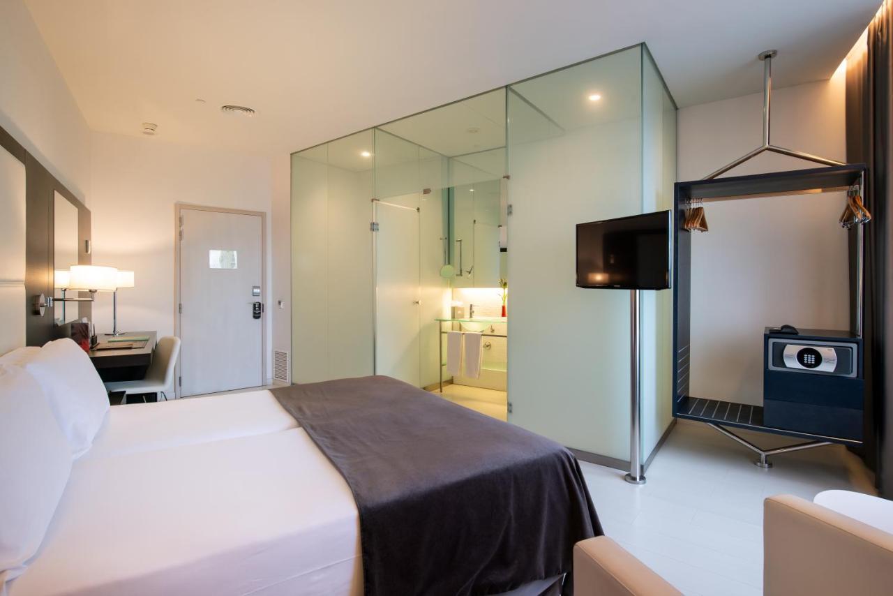 Basic Single Room,62235253:JPEG