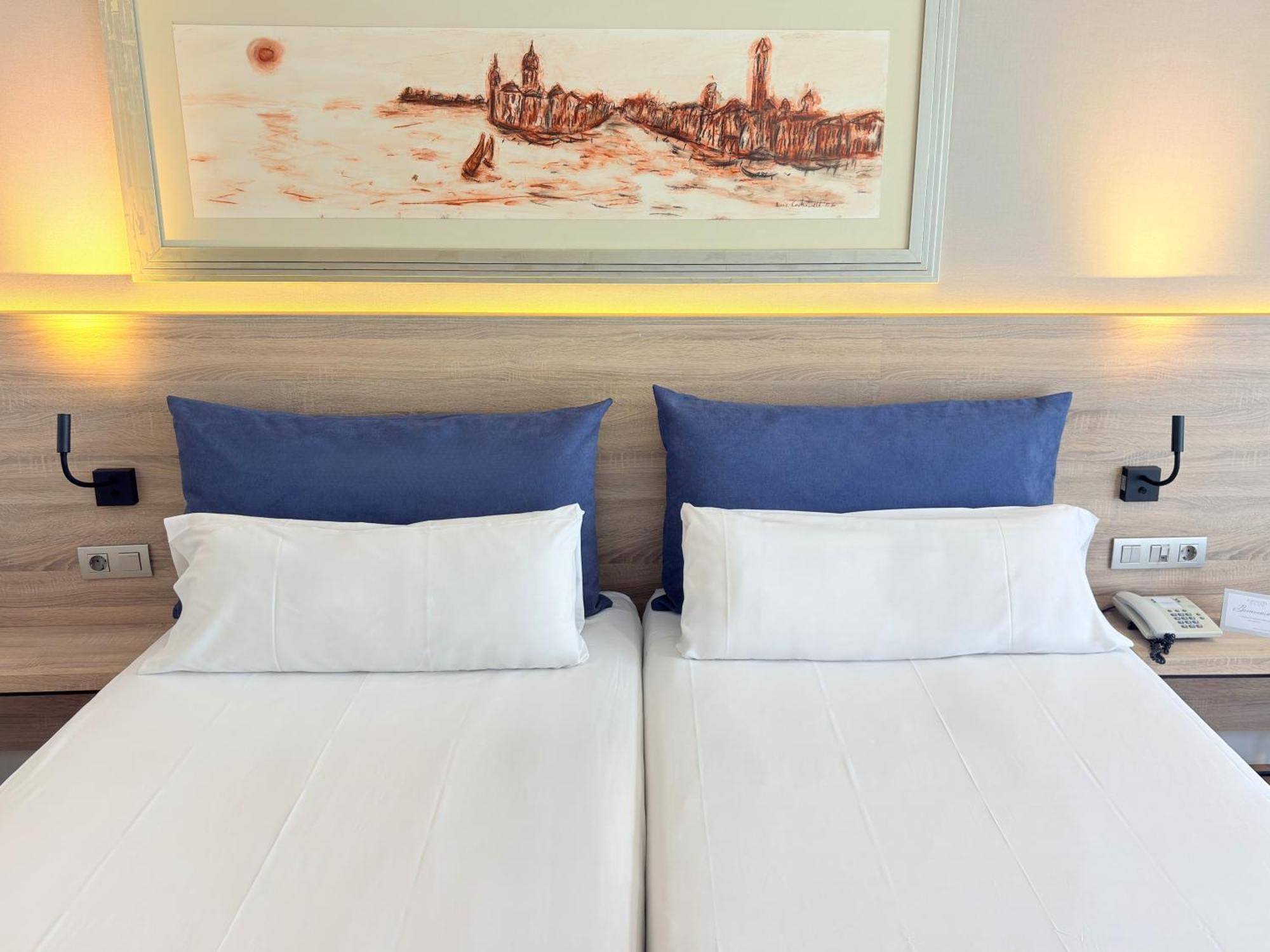 Double or Twin Room,1706779163:JPEG
